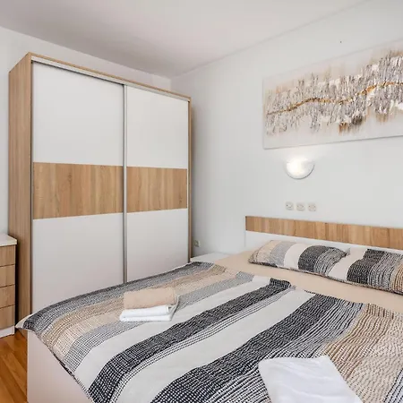Apartman Beautiful In With Wifi