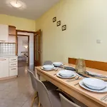 Beautiful In With Wifi Apartment Lopar